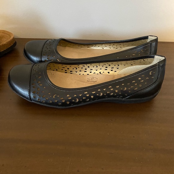Ladies Hush Puppies Loafers - Picture 3 of 3